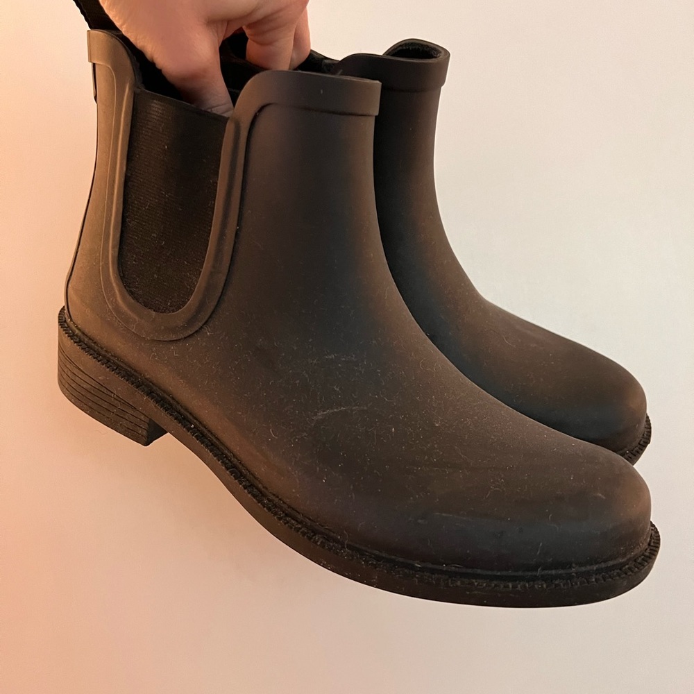 Madewell Chelsea rain boots size 8